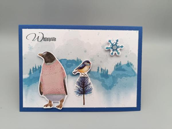Winterkarte „Wintergrüße“ — Pinguin im Pullover